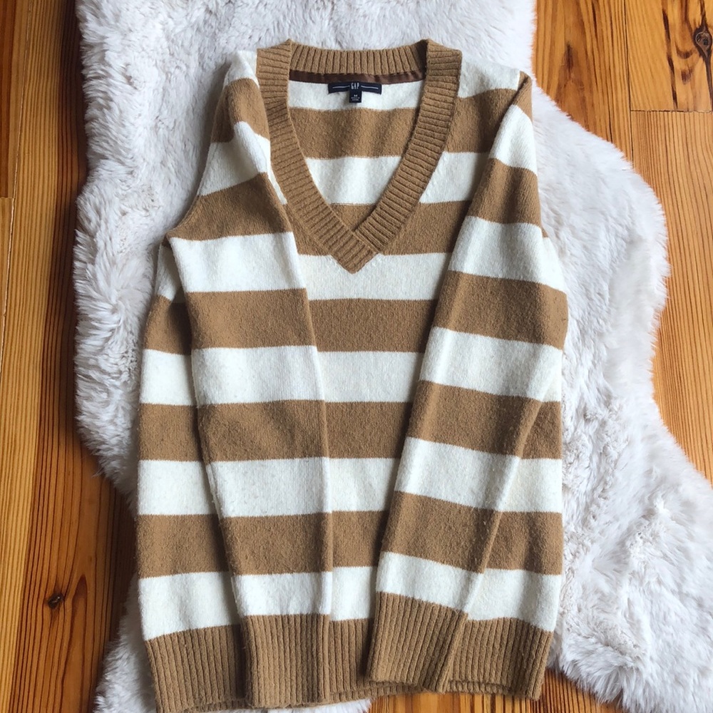 Gap wool sweater